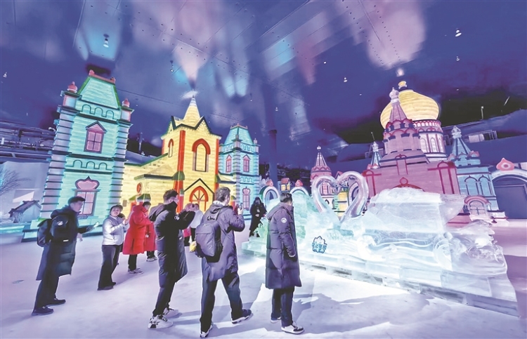 哈爾濱冰雪大世界 冰雕街舞齊亮相