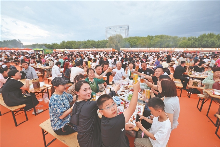 齊齊哈爾烤肉美食節啟幕