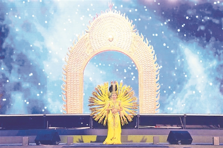 伊春紅松文化季活動開幕