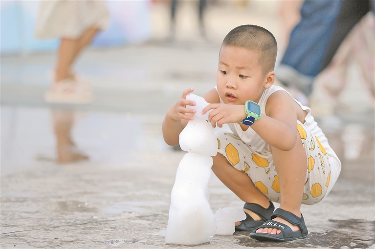 “爾濱”盛夏飄雪
