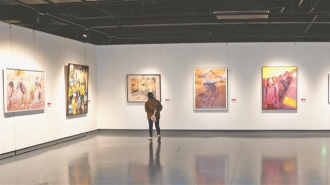 全國水彩·粉畫展在哈開幕