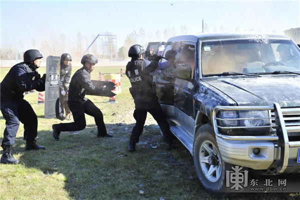 超燃！黑龍江出入境邊防檢查總站完成業務比武競賽