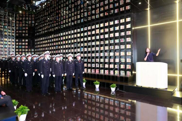 學史力行 鑄魂育人 哈爾濱市交警支隊組織主題參觀學習活動_fororder_微信圖片_20211012090448