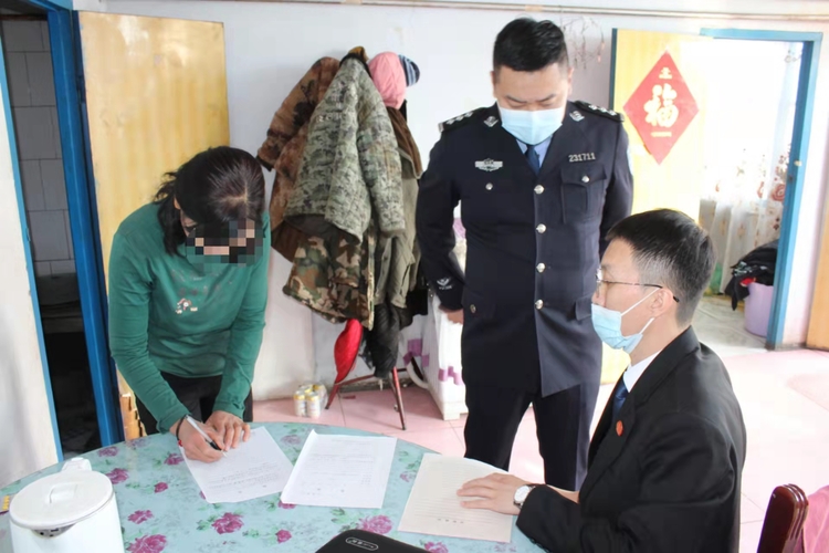 清收再出擊 攻堅不止步 勃利農商行開展依法清收專項行動_fororder_微信圖片_20211103144820