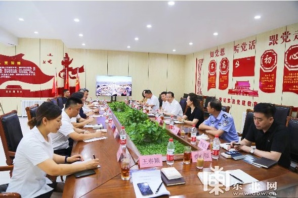 努力把聯繫服務民營企業制度落到實處