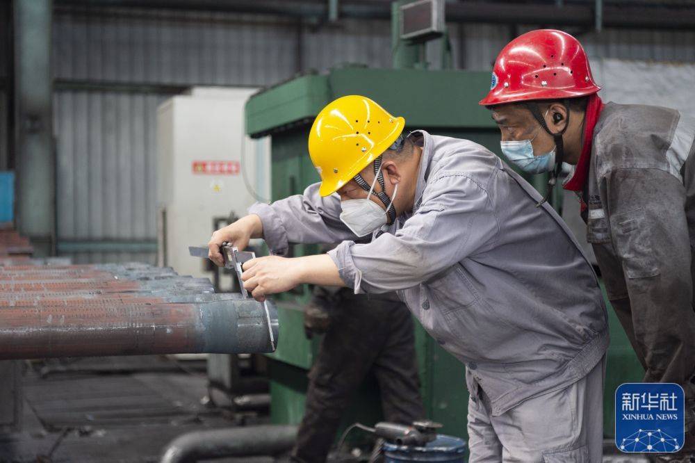 雙鴨山：鋼鐵企業生産忙
