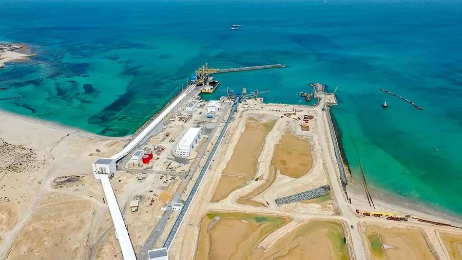 迪拜哈斯彥電站項目建設中的哈電印記_fororder_640 (4)