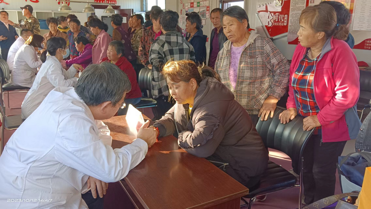 黑龍江省教科文衛體工會赴黑河市開展送醫送藥送健康義診志願服務活動_fororder_圖片2