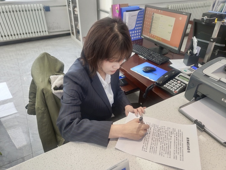 黑河市遜克縣：誠信進大廳 服務再升級_fororder_遜克1