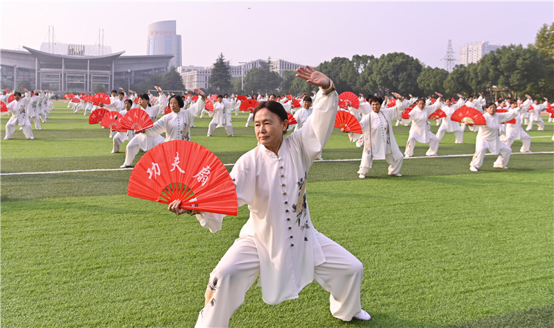 信陽新縣：全民健身迎“重陽” 綻放別樣夕陽紅