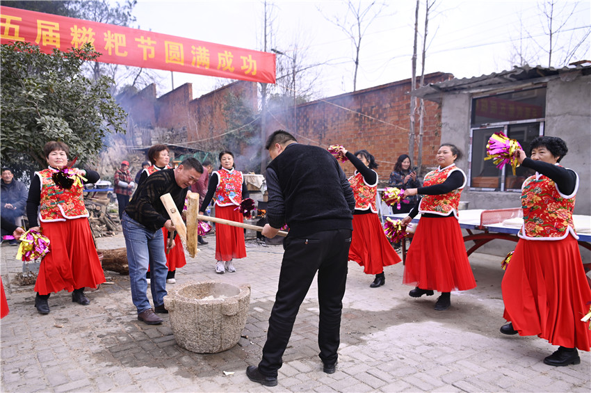 信陽市新縣：臘月糍粑香 鄉村年味濃