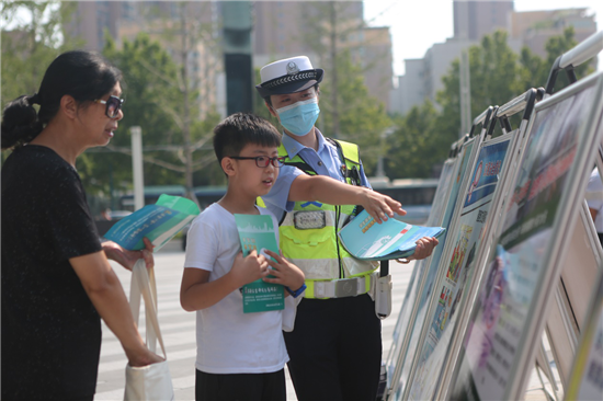 【保險】河南保險業“一盔一帶”安全守護行動取得圓滿成功