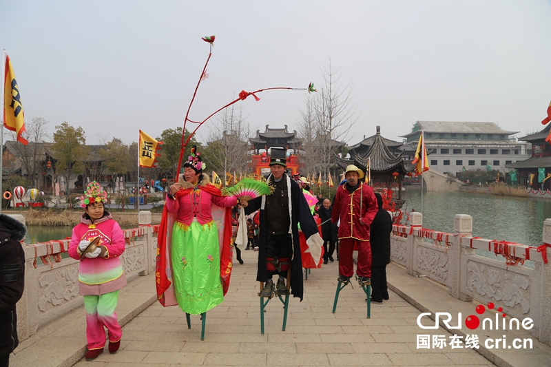 開封朱仙鎮舉行送“灶王”祭“灶神”傳統巡遊儀式