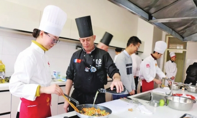 【美食-圖片】長垣舉行中法烹飪文化交流活動