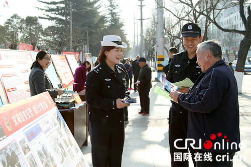 【河南在線-文字列表】【移動端-文字列表】義馬市公安局開展2019年平安建設宣傳活動