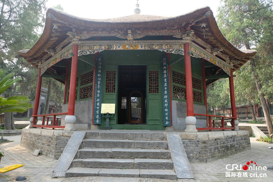 【河南原創】海峽兩岸媒體人走進南陽：探訪武侯祠 了解中醫藥文化（組圖）