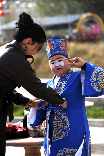 （有修改）【河南供稿】河南汝州市：7歲“小戲精”演唱抗“疫”戲曲獲讚