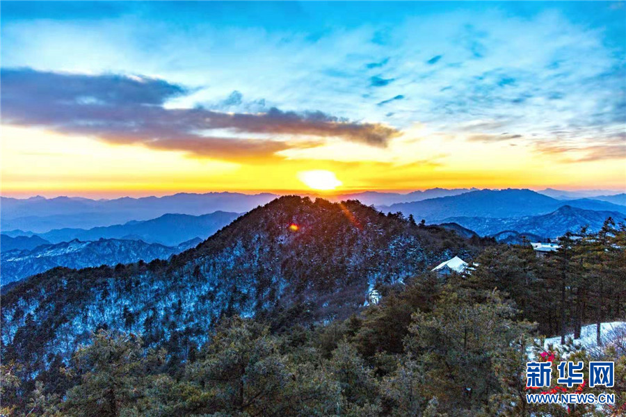 平頂山市魯山縣：堯山之巔觀日出