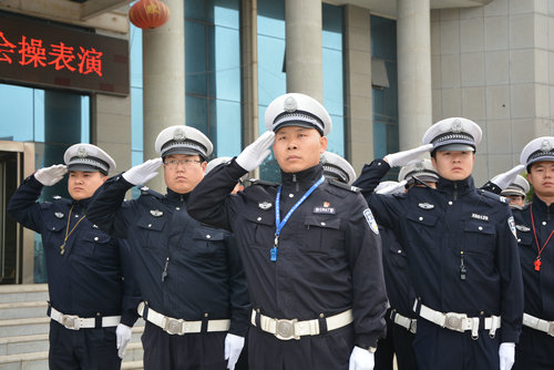 【河南供稿】河南澠池交警舉行會操表演活動