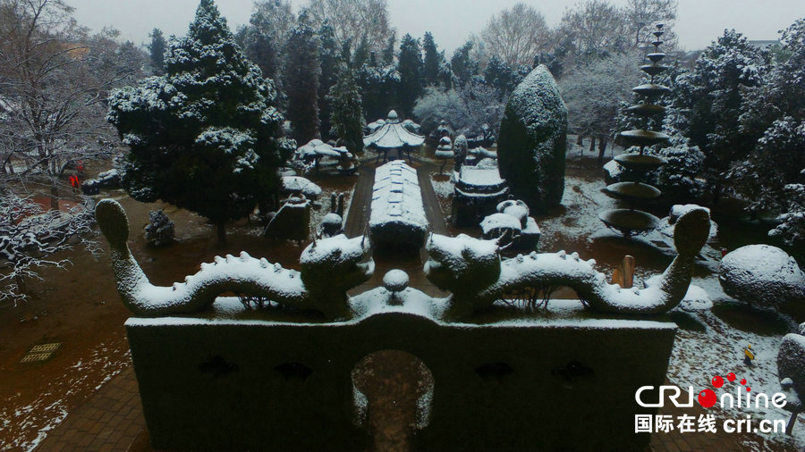 【焦點圖-大圖】【移動端-焦點圖】【圖説1】週口淮陽降瑞雪 太昊陵銀裝素裹美不勝收