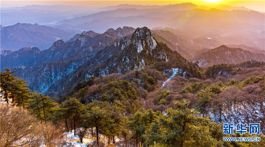 平頂山市魯山縣：堯山之巔觀日出