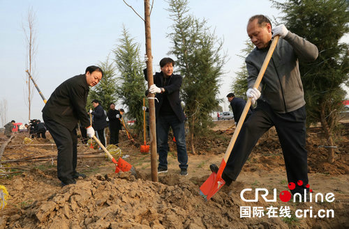 【環保-文字列表】【移動端-文字列表】河南寶豐：林業生態建設 提升人居環境