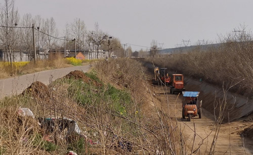 【河南供稿】平頂山市寶豐縣：清理河道溝渠 保障水系連通