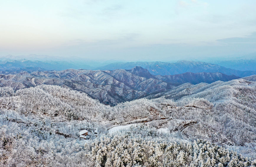 雪後初晴 河南熊耳山壯美如畫