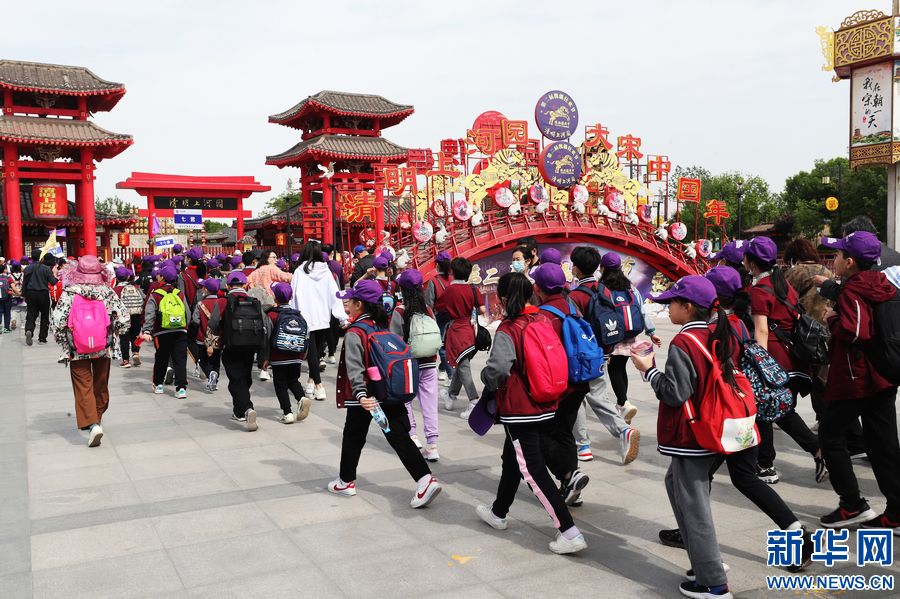 古都開封：“五一”旅遊提前升溫