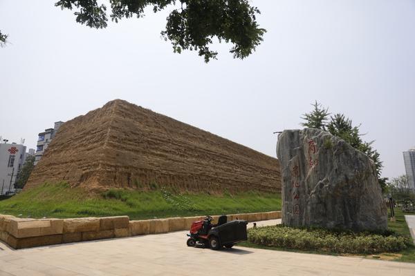 “打卡”鄭州商都遺址公園！古老與現代交相輝映