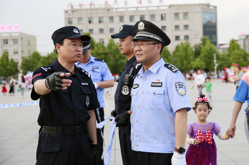 【河南供稿】盧氏縣公安局完成中國殘疾人藝術團盧氏縣專場演出的安保任務