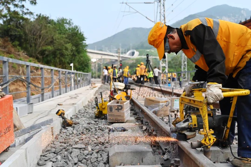 鏖戰36天 中國鐵路鄭州局管內太焦鐵路全線恢復通車