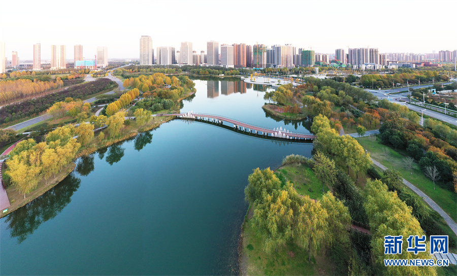 河南許昌：初冬芙蓉湖畔景色美