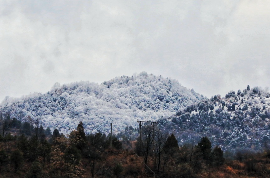 三門峽盧氏：伏牛山雪後初晴 雲蒸霞蔚入畫來