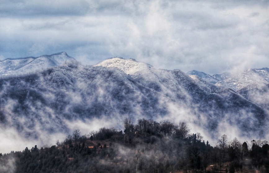 三門峽盧氏：伏牛山雪後初晴 雲蒸霞蔚入畫來