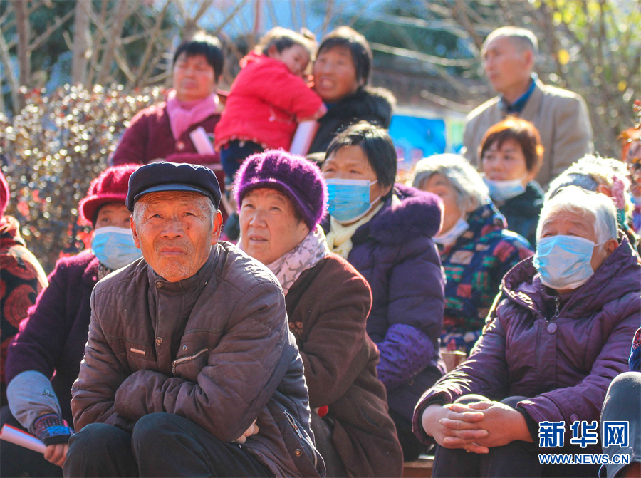 河南南陽：文化惠民 送戲下鄉