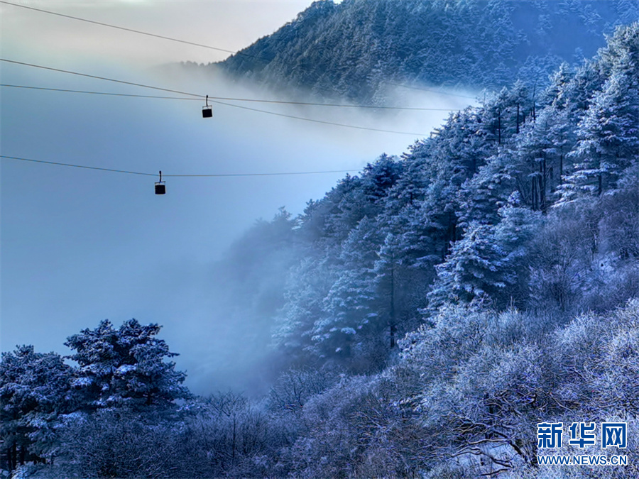 平頂山堯山：雪後峰林白 山深景色美