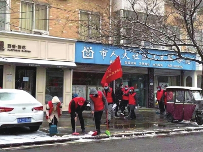 南陽市臥龍區紅色物業助力打造城市基層黨建新格局