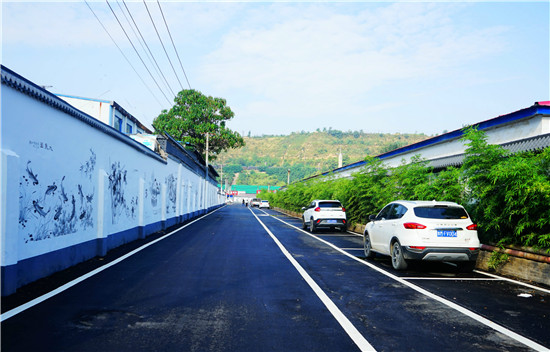 河南靈寶市澗西區西華社區獲評“全國民主法治示範村（社區）”_fororder_西華社區背街小巷改造後 攝影 趙曉凡