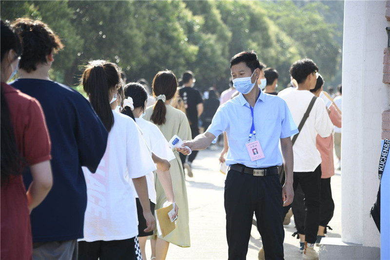 【B】河南省義馬市：嚴陣以待 直擊高考首日