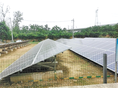 【B】光伏電站助力平頂山市郟縣冢頭鎮天地廟村“摘帽”脫貧