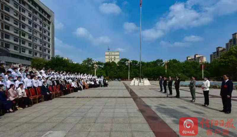 【客戶端轉發】信陽市羅山縣委書記周哲、縣長余國芳看望參會政協委員