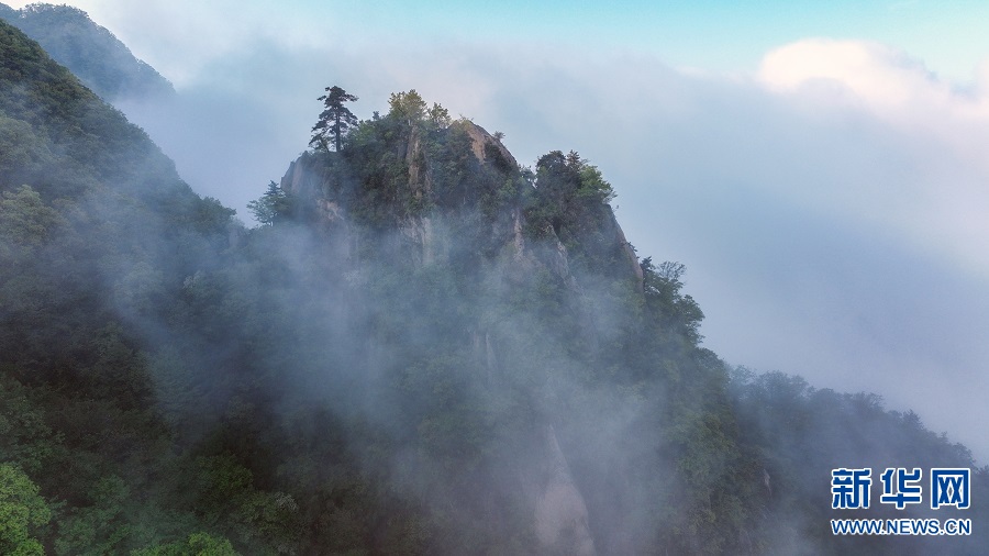 河南洛陽：雨後雲海美如畫