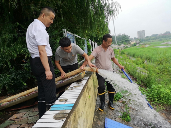 【B】平頂山市寶豐縣城關鎮：緊急清淤防未然 快速反應保安全