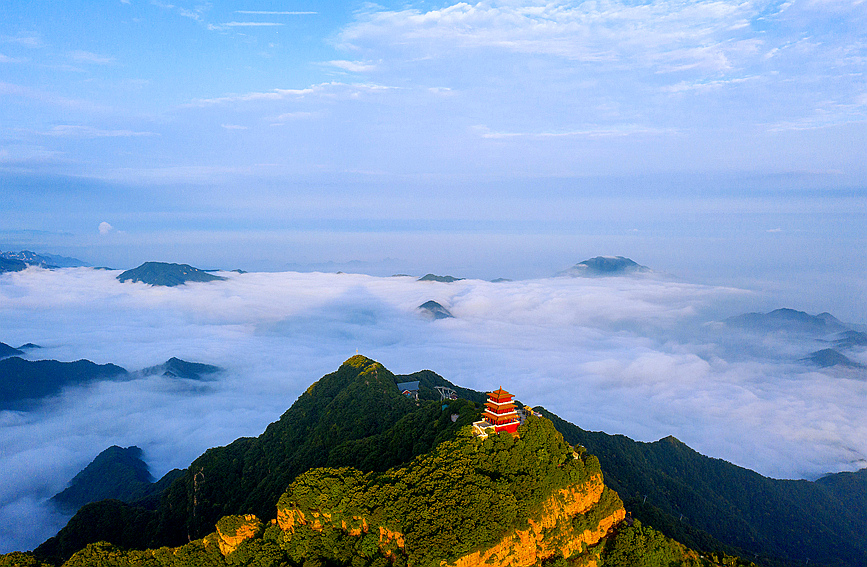 河南濟源：雲海奇觀美如畫