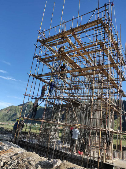 【B有修改】平頂山市魯山縣堯山鎮：玻璃吊橋成就脫貧致富路