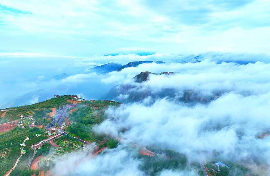 鄭州伏羲山：蒼茫雲海間 江山美麗如畫