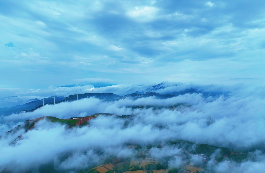 鄭州伏羲山：蒼茫雲海間 江山美麗如畫