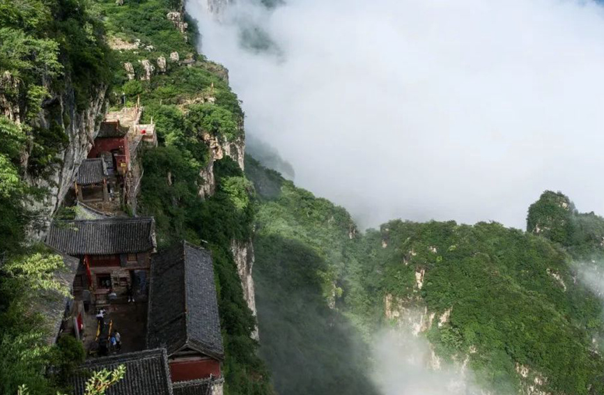 安陽林州：雲海翻涌似仙境 雨後美景入畫來