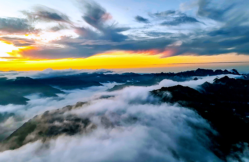 河南濟源：雲海奇觀美如畫